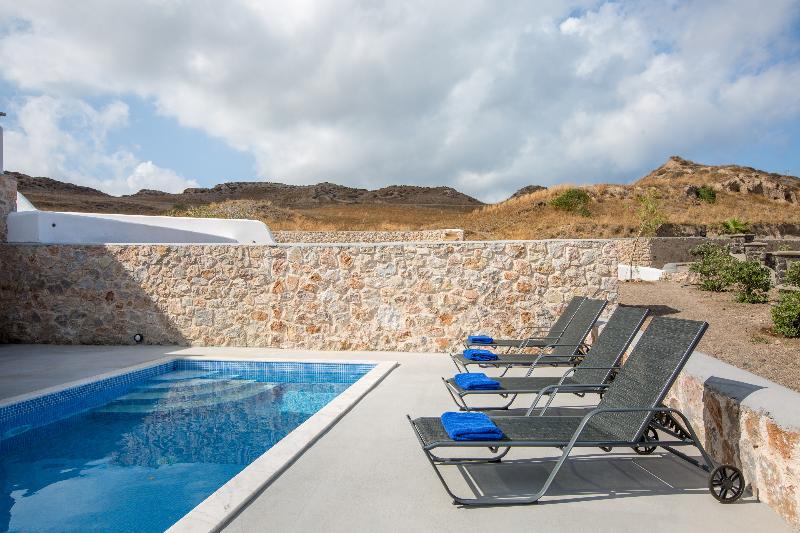 Desiterra Resort Suites & Villas Karterados (Santorini) Exterior foto