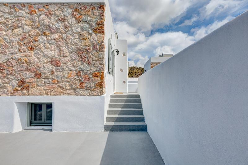 Desiterra Resort Suites & Villas Karterados (Santorini) Exterior foto