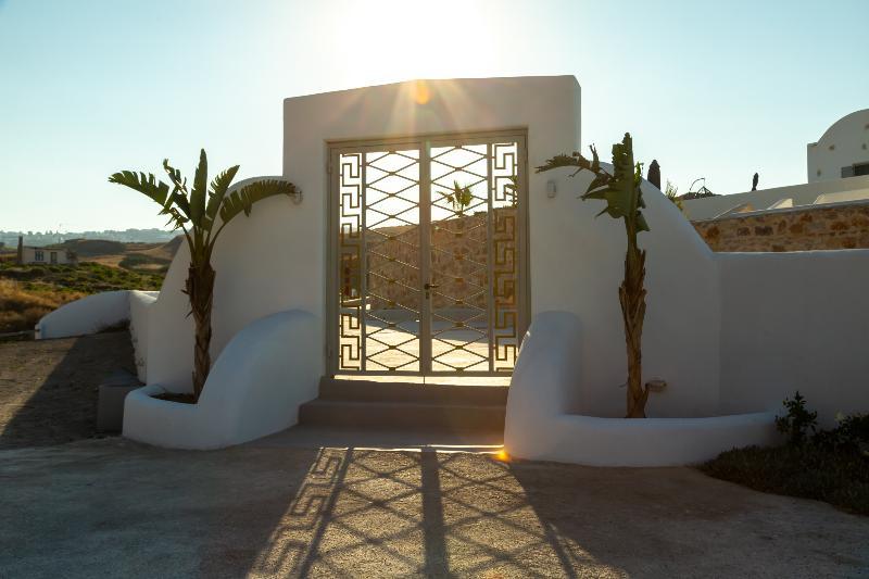 Desiterra Resort Suites & Villas Karterados (Santorini) Exterior foto